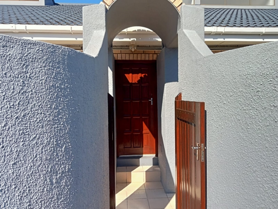 3 Bedroom Property for Sale in Beacon Bay Eastern Cape